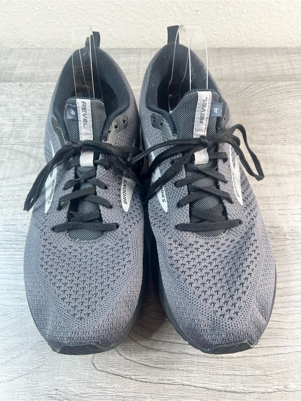 Brooks Revel 4 Men’s Size 11.5 D Gray and Black Knit Running Shoes Sneaker